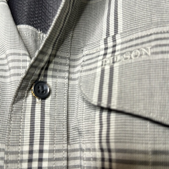 NWT Size Large Filson Plaid Gray Button Down Fishing Hunting Outdoor Gift - Picture 8 of 11
